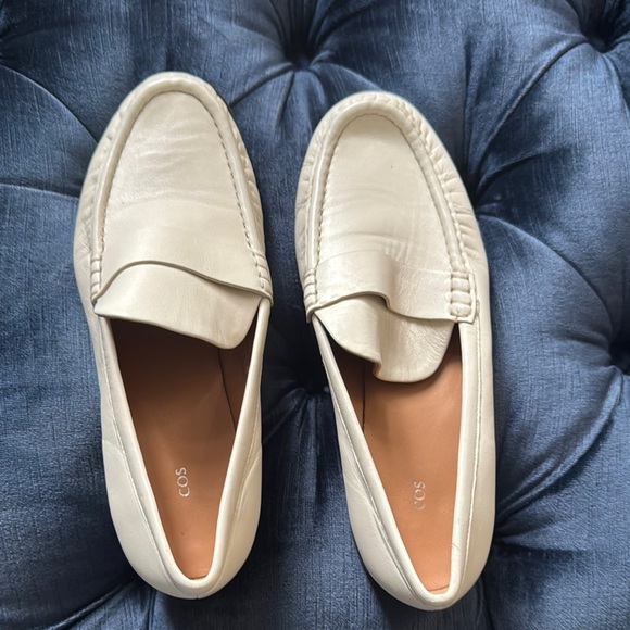 COS Off-White Leather Loafers - Picture 1 of 7